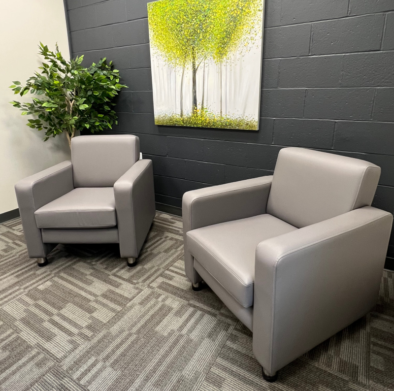 OFGO Tribute Club Chair