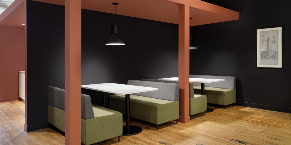 Artopex Axel Lounge and Take Off Tables
